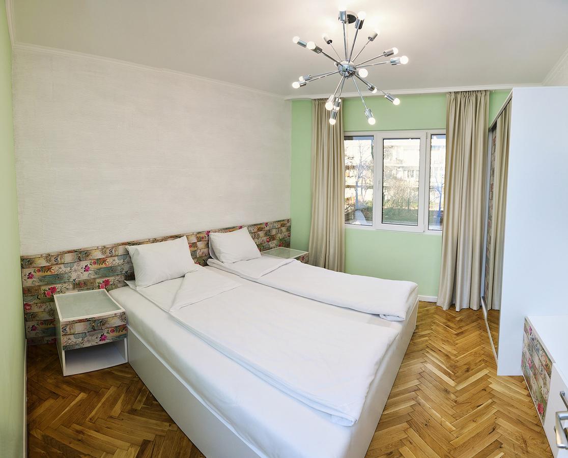 Chaika Apartment Varna Extérieur photo