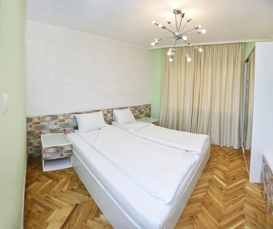 Chaika Apartment Varna Extérieur photo